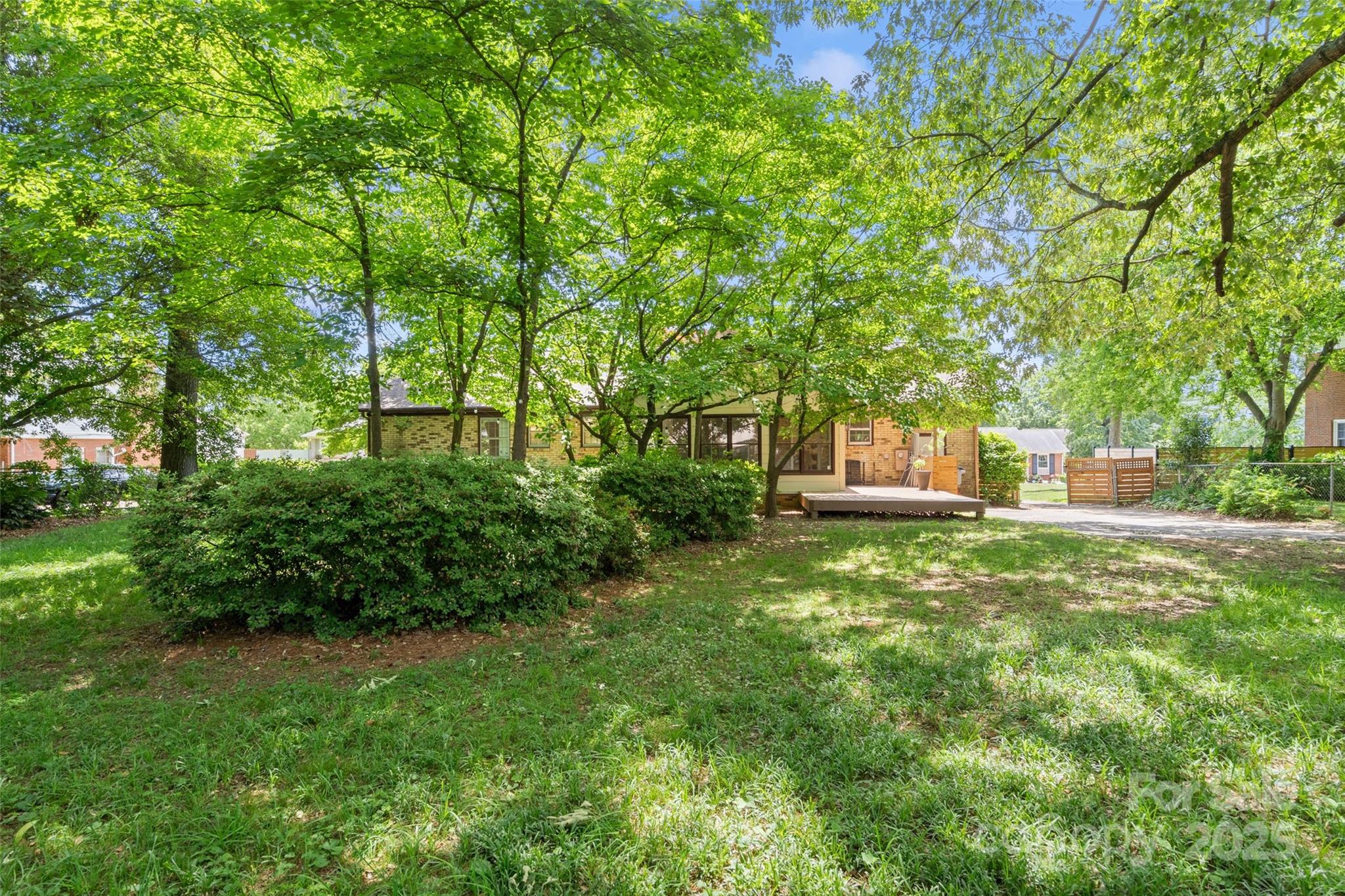 232 Scottridge Drive