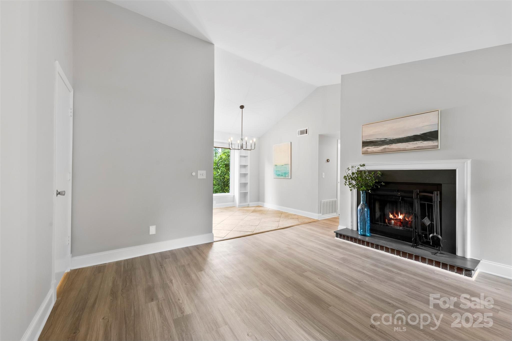430 Queens Road Unit: 332