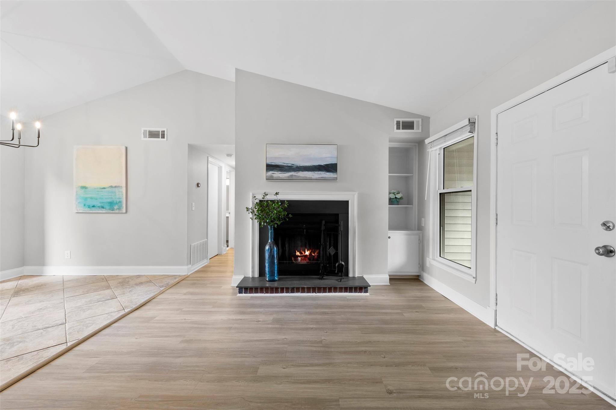430 Queens Road Unit: 332