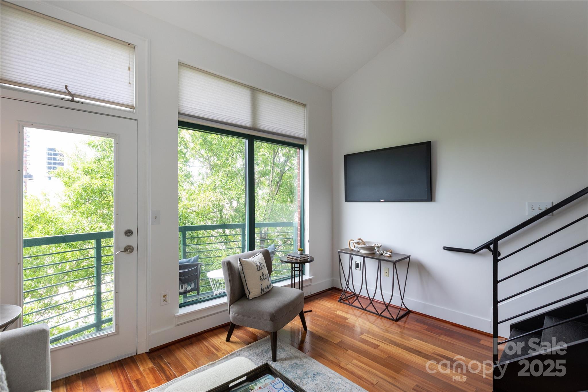 115 E Park Avenue Unit: 428