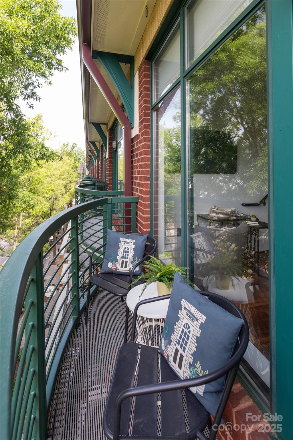 115 E Park Avenue Unit: 428