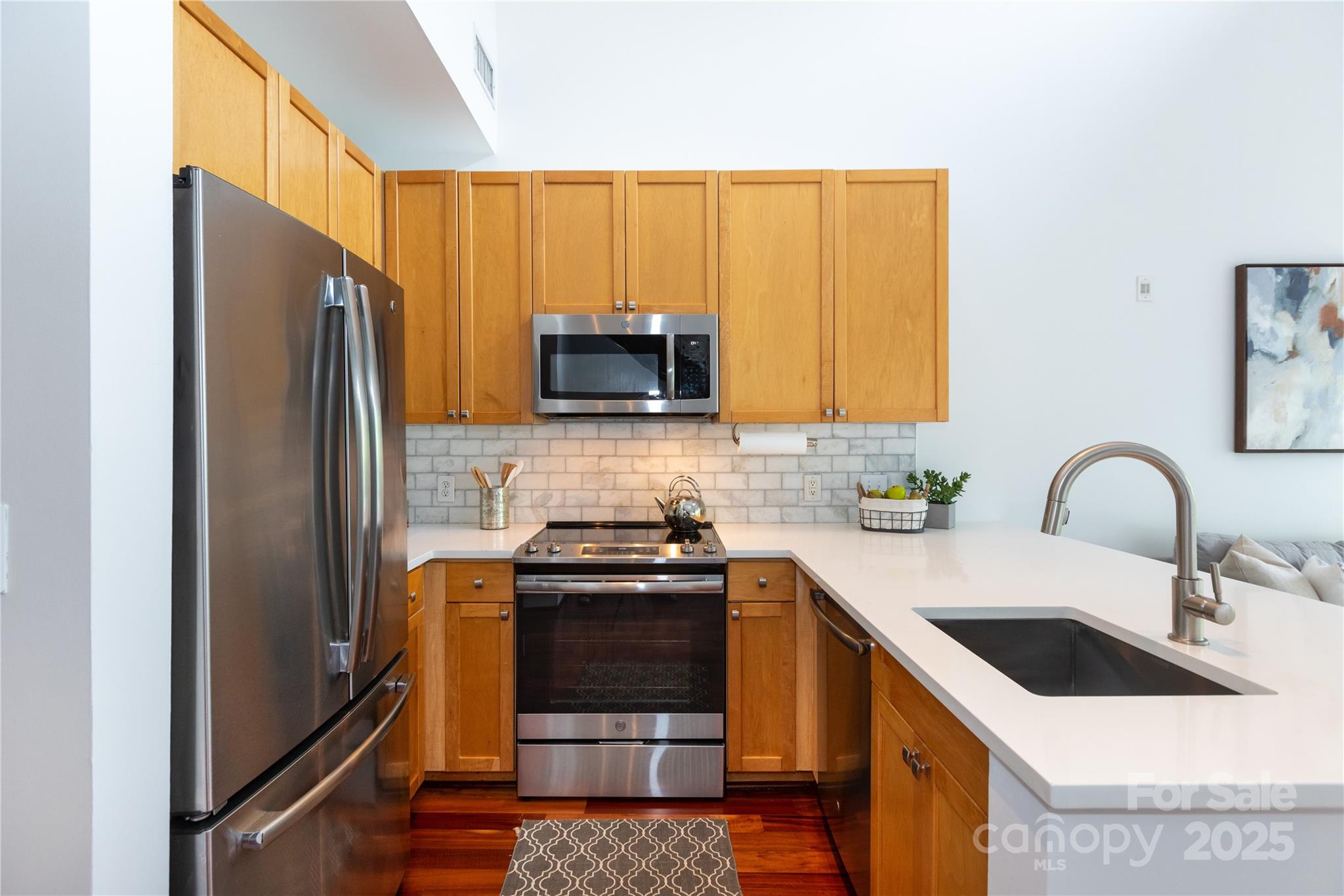 115 E Park Avenue Unit: 428