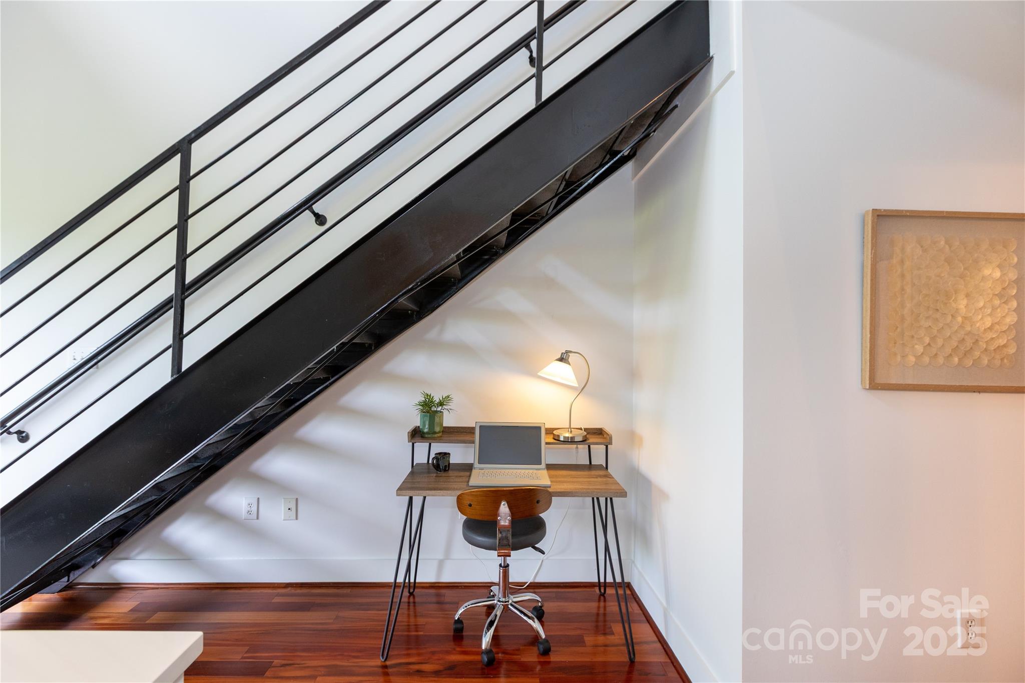 115 E Park Avenue Unit: 428