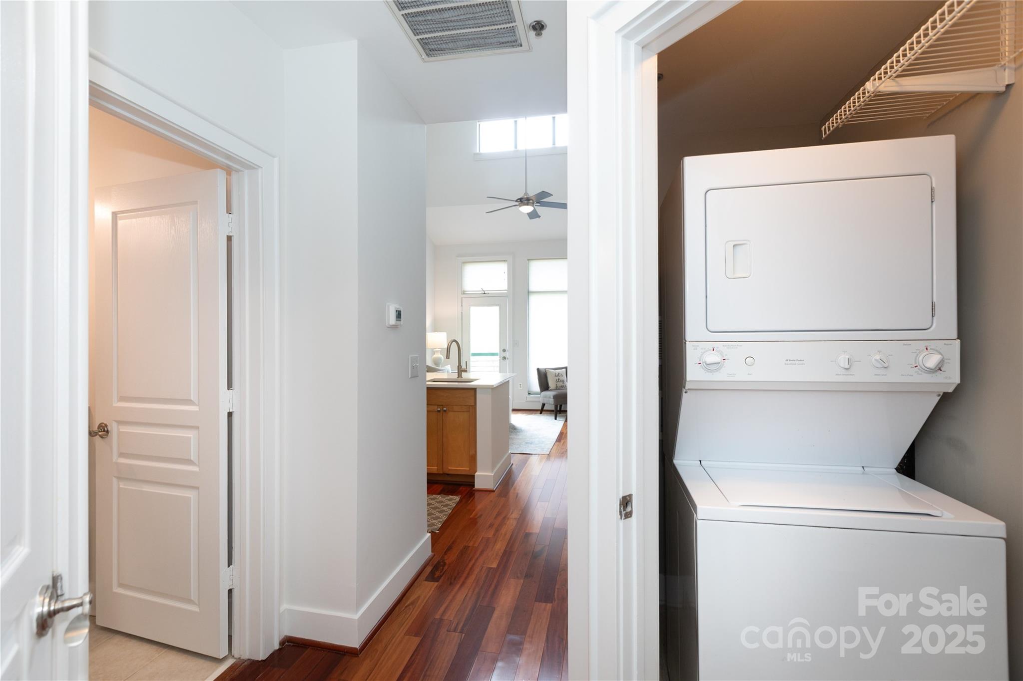 115 E Park Avenue Unit: 428