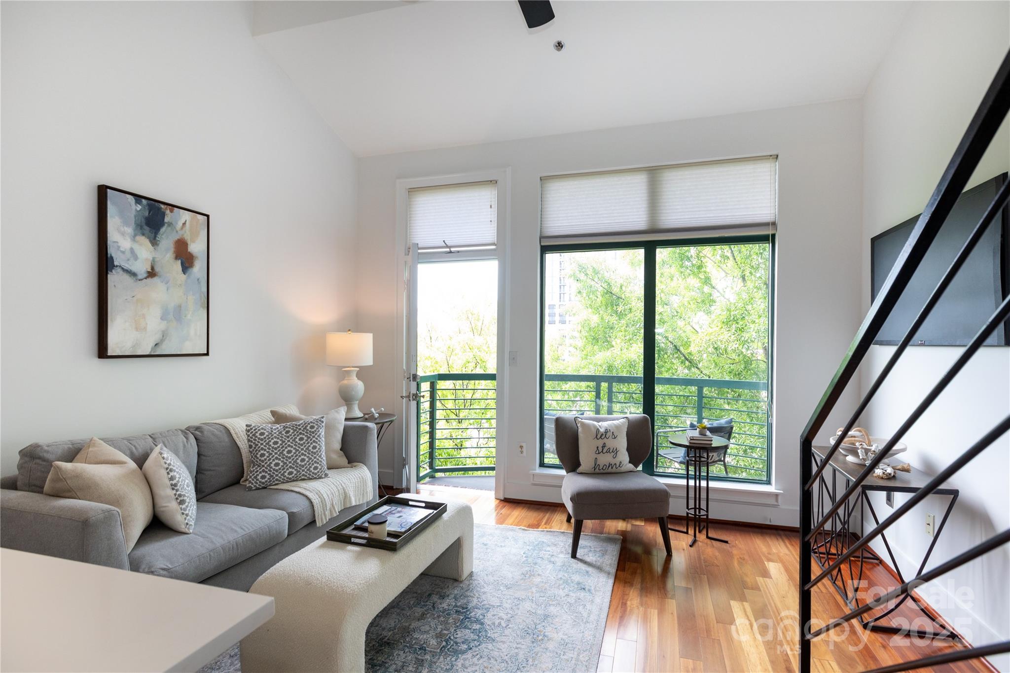 115 E Park Avenue Unit: 428