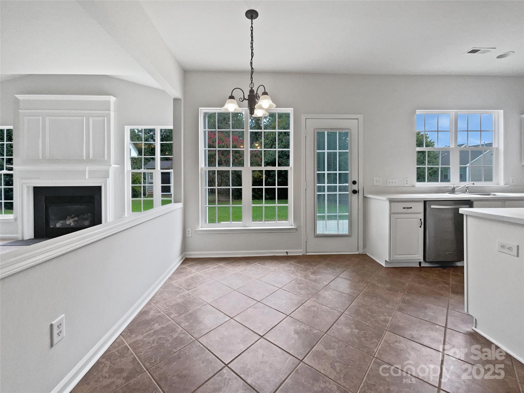 18414 Victoria Bay Drive