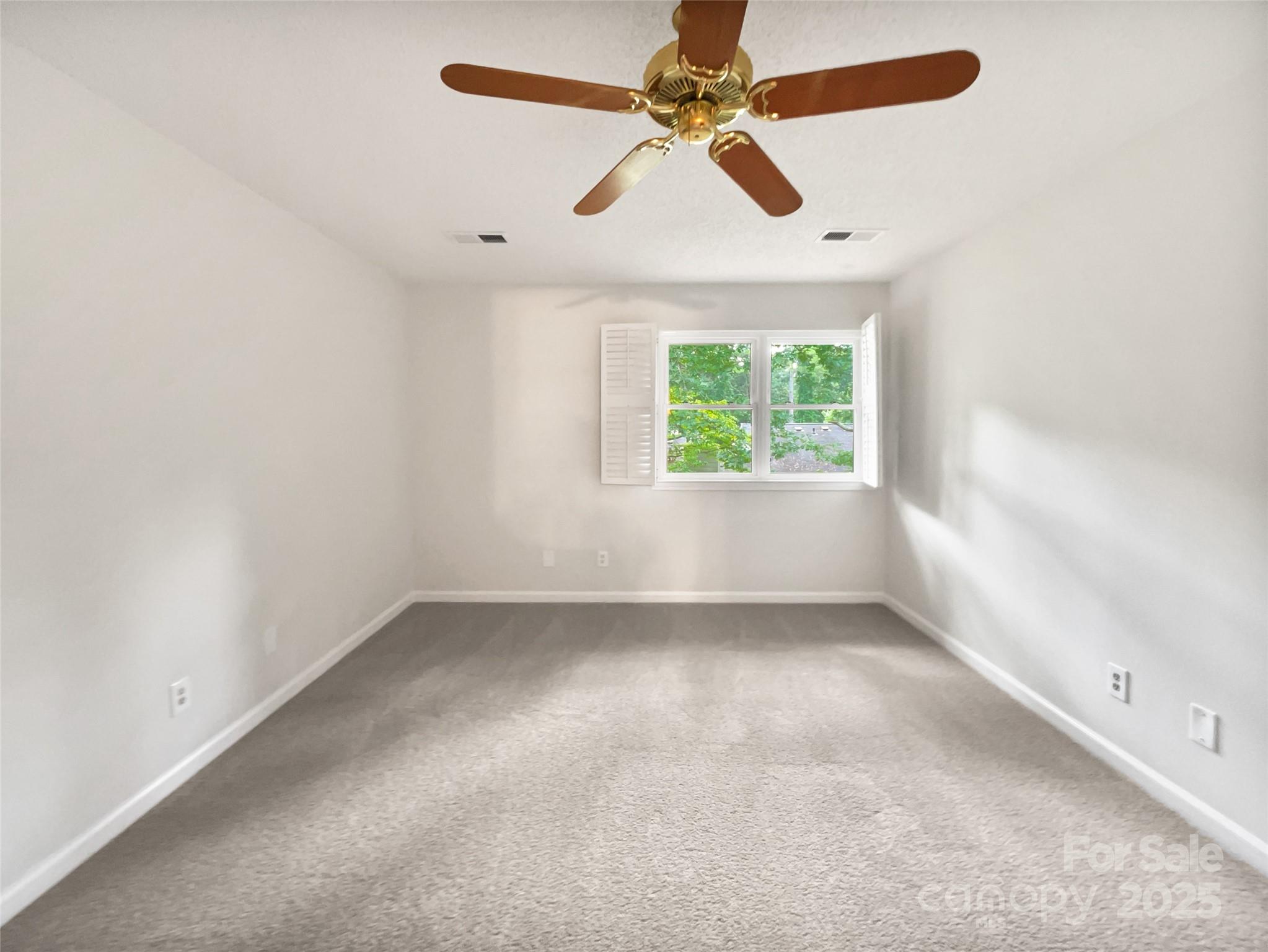 18414 Victoria Bay Drive