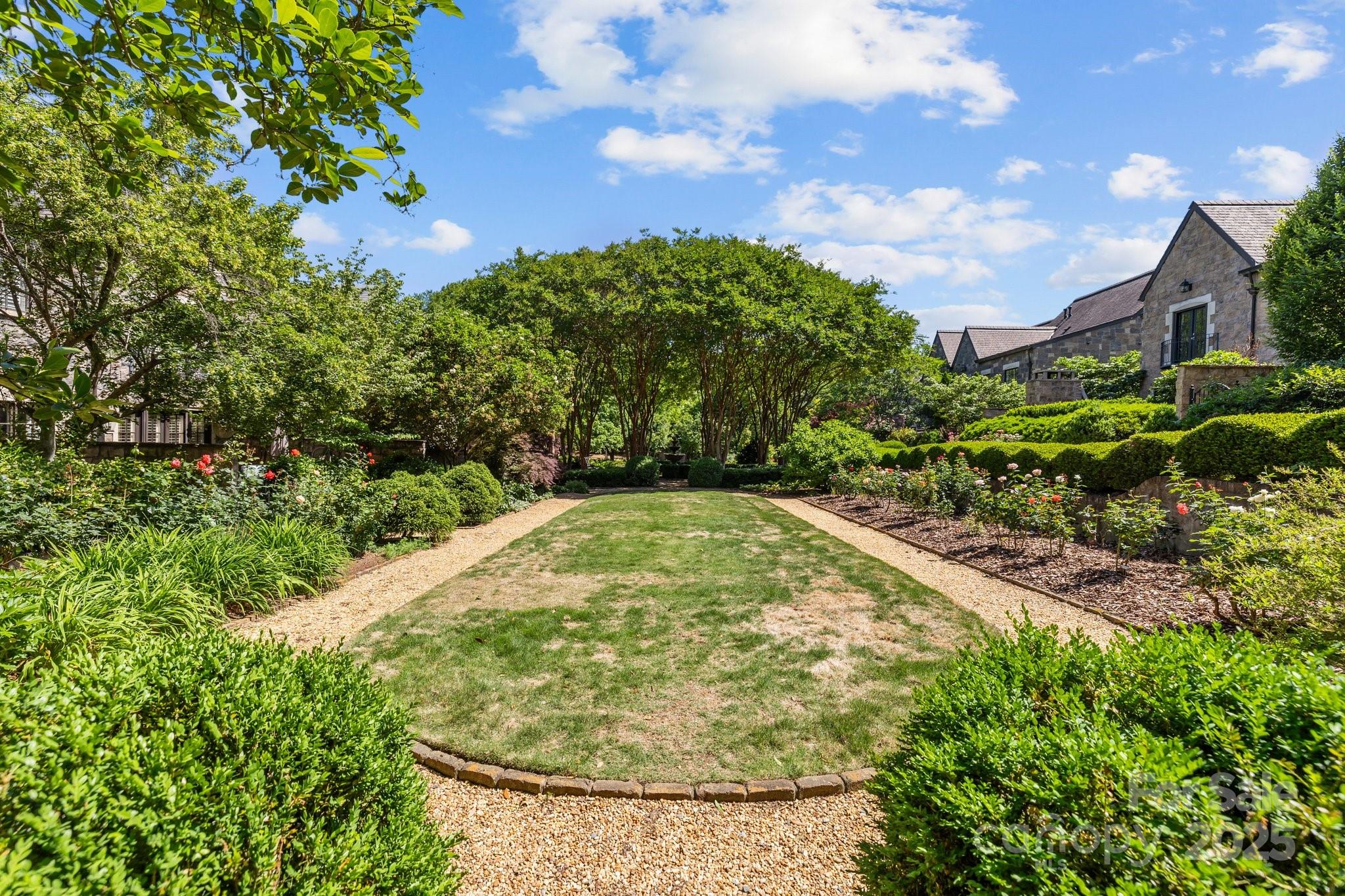 1625 Bibury Lane