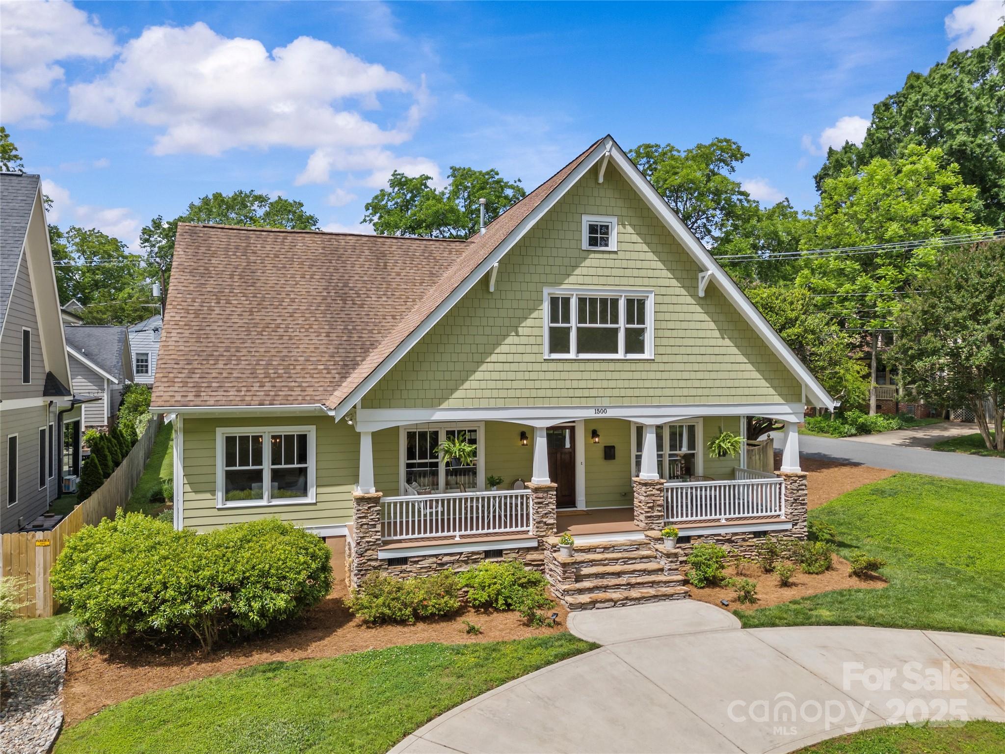 1500 Lynway Drive