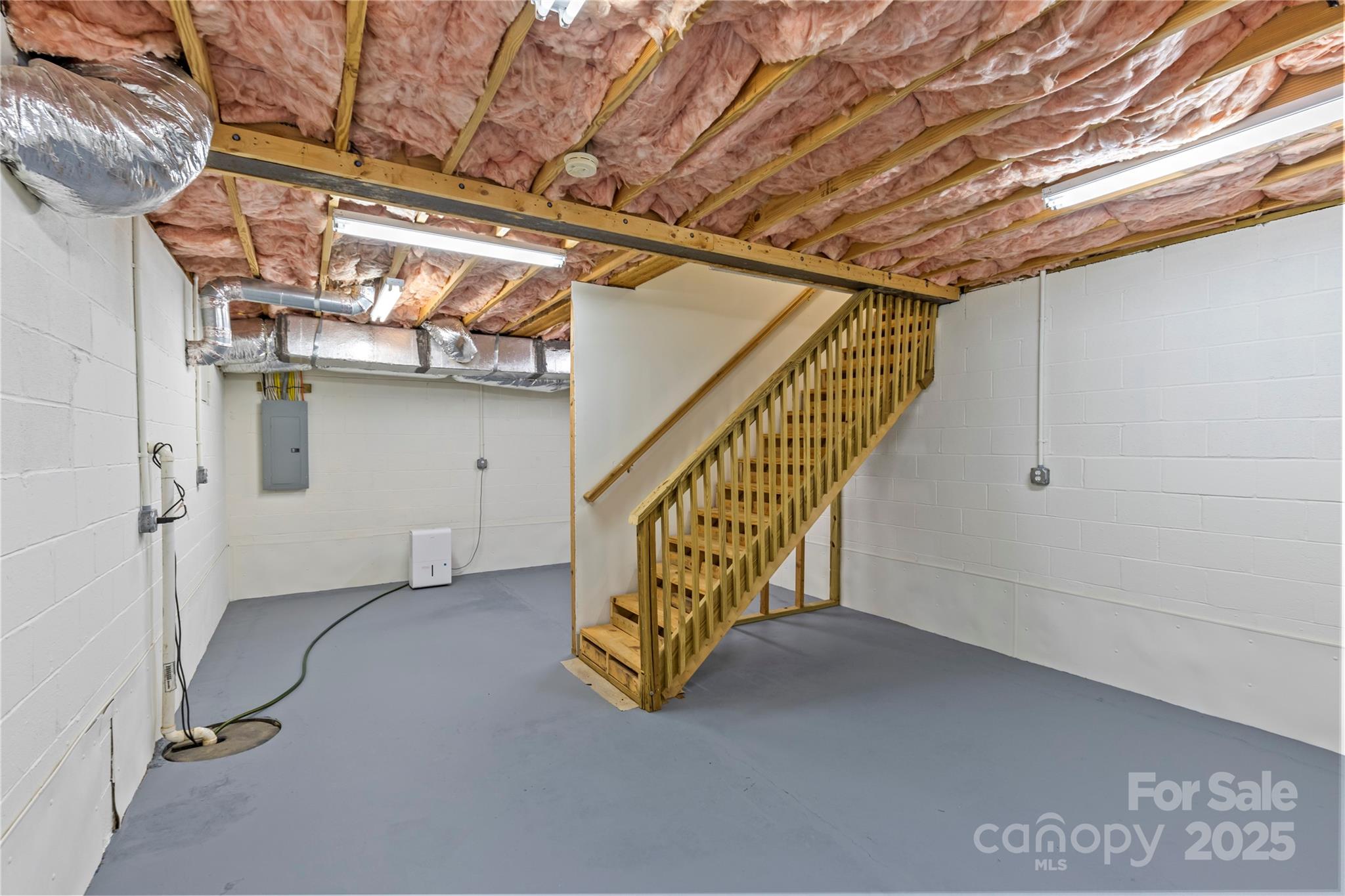 1500 Lynway Drive