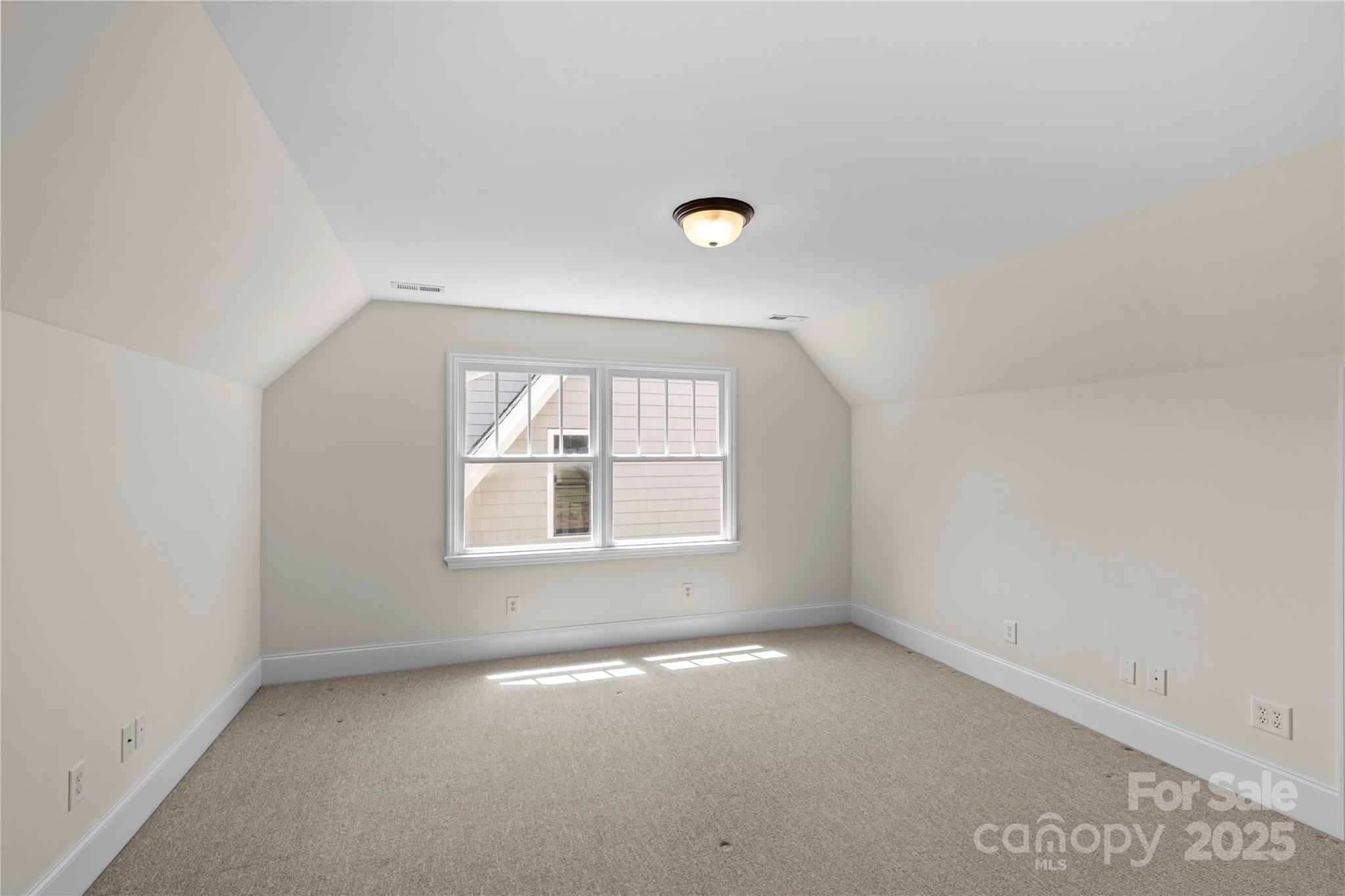 1500 Lynway Drive