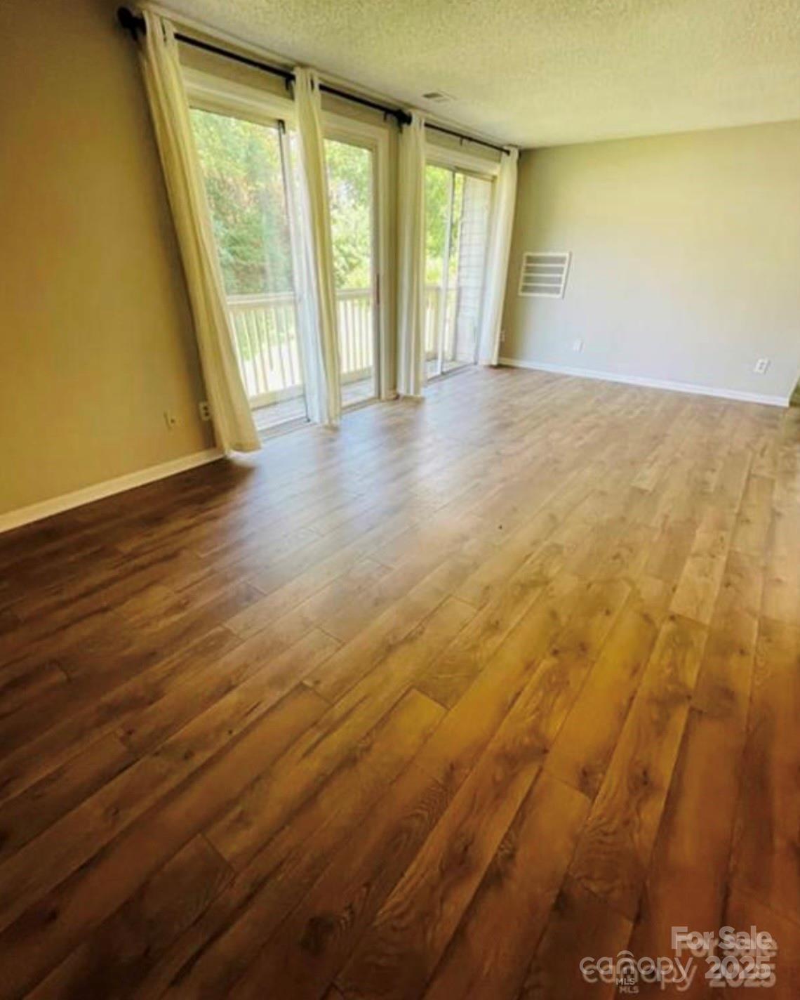 1624 Arlyn Circle Unit: G