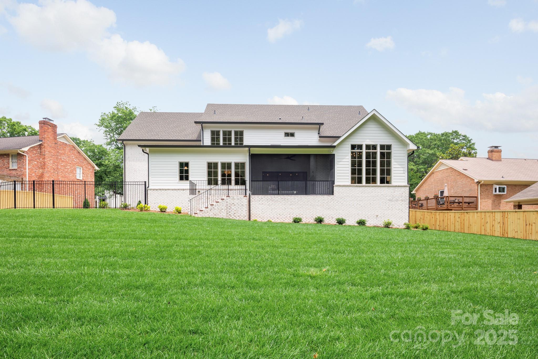 5127 Lansing Drive