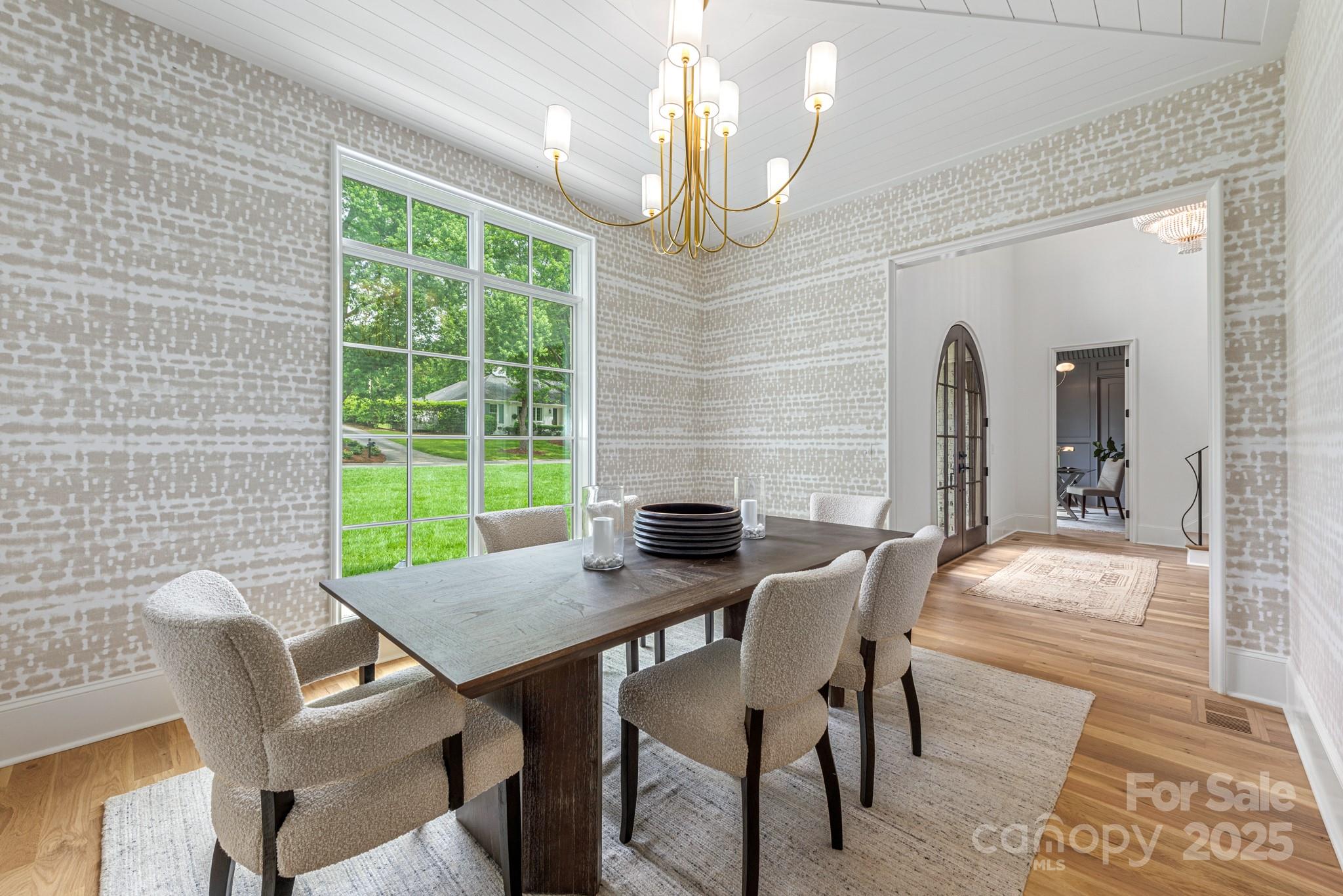 5127 Lansing Drive