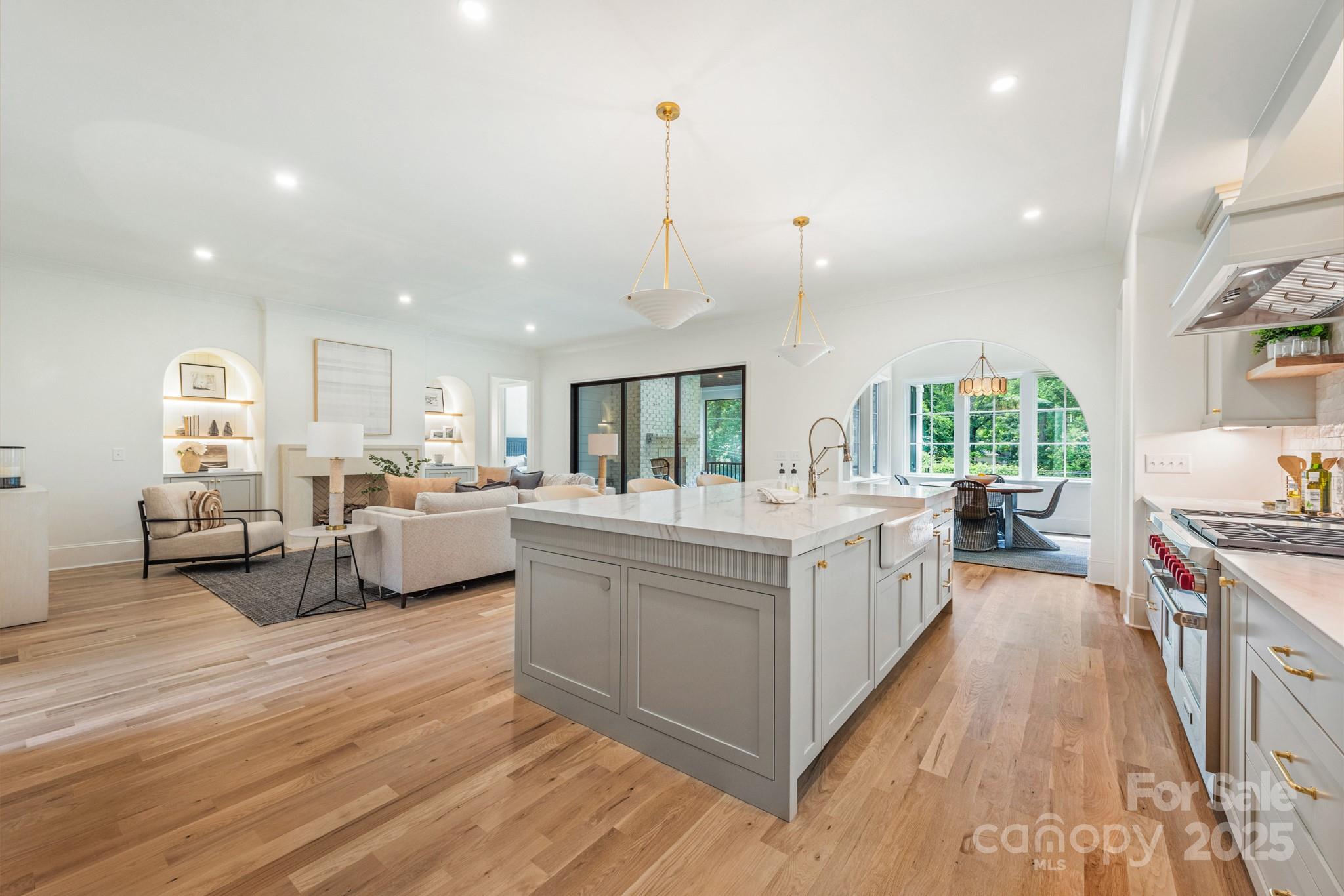 5127 Lansing Drive
