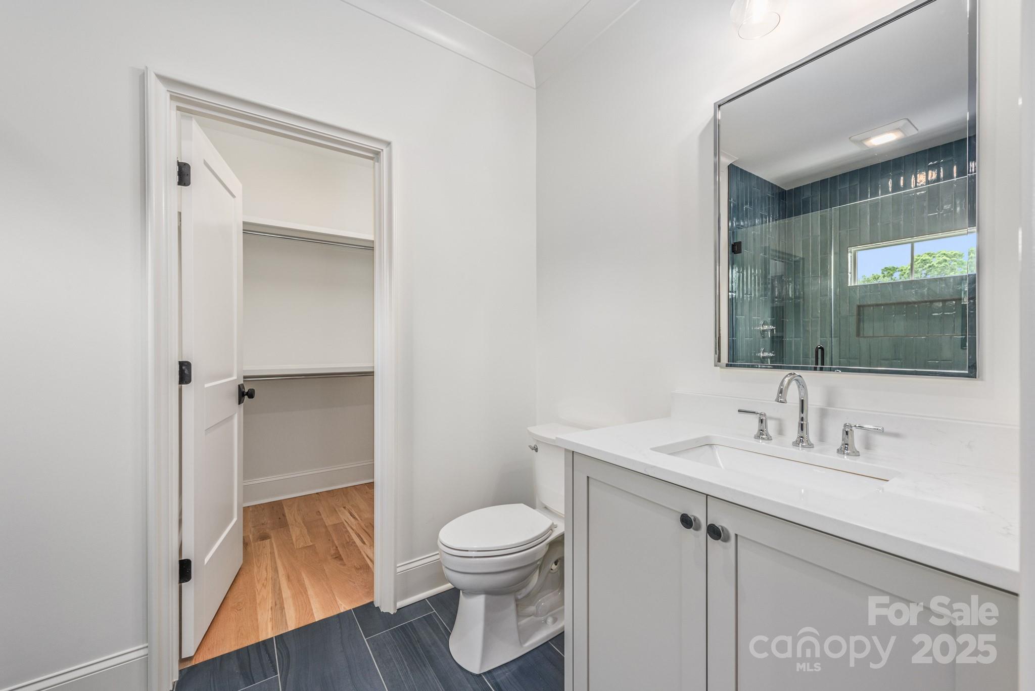 5127 Lansing Drive