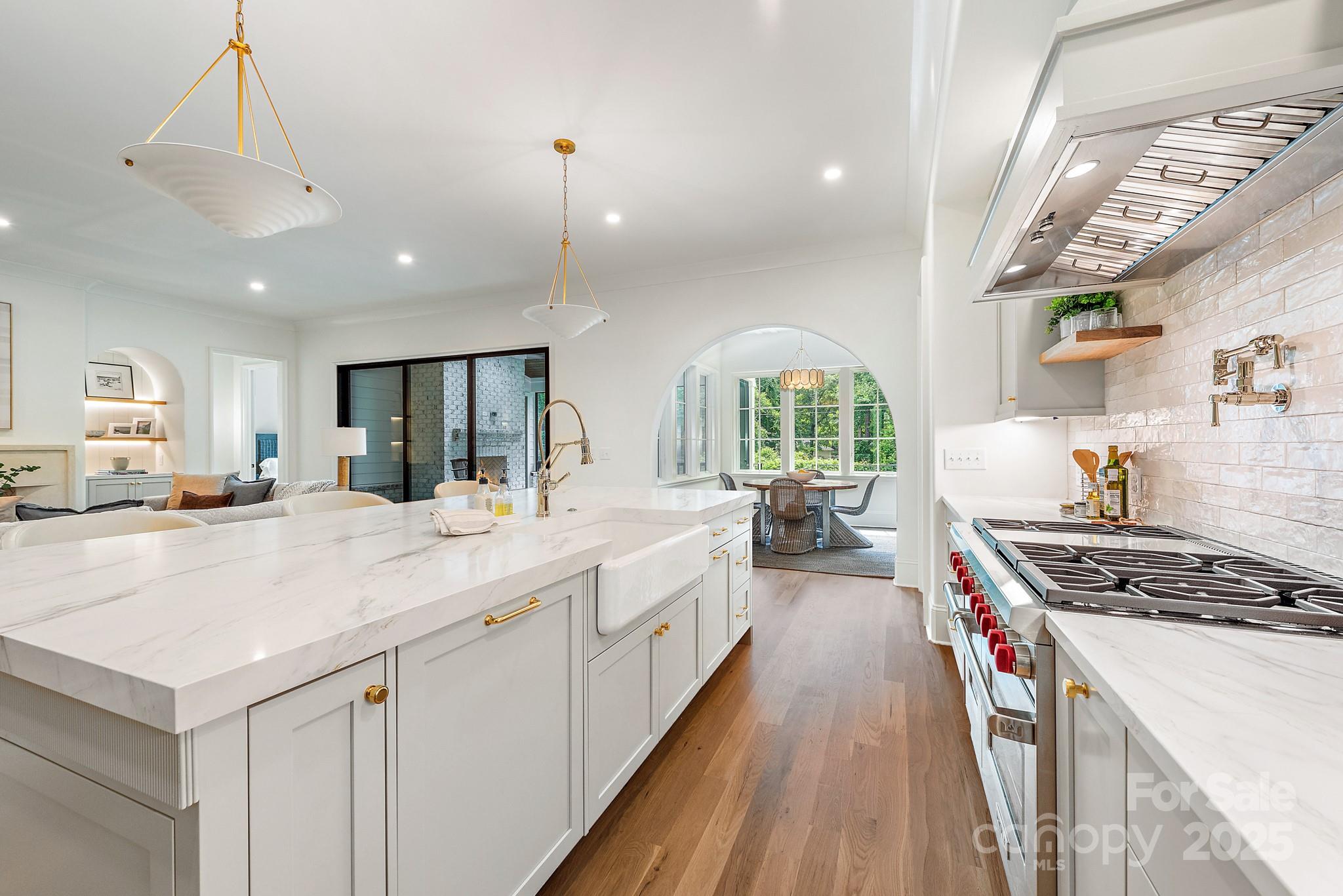 5127 Lansing Drive