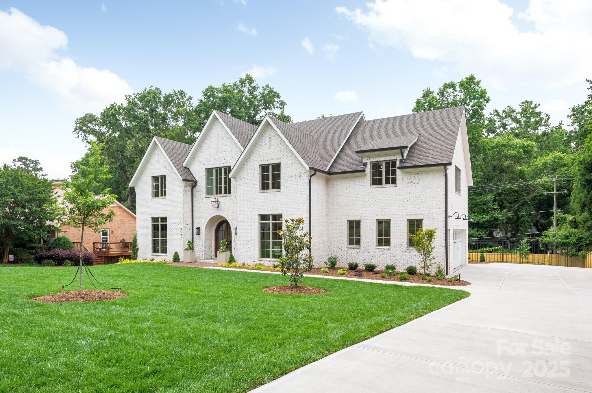 5127 Lansing Drive