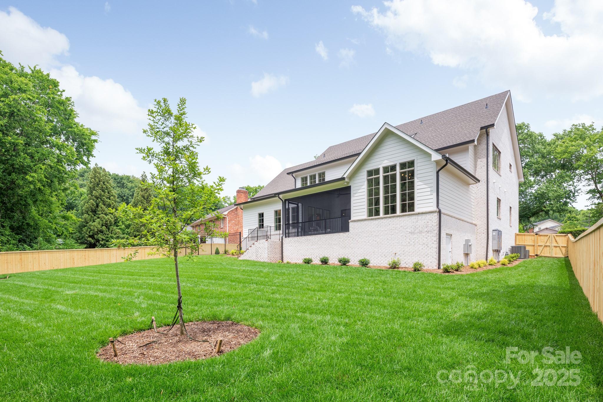 5127 Lansing Drive
