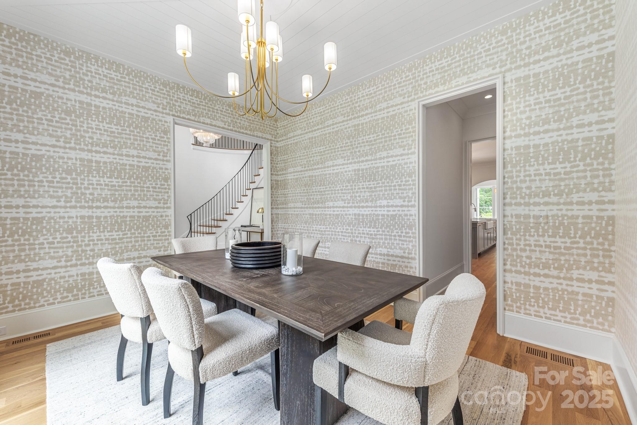 5127 Lansing Drive