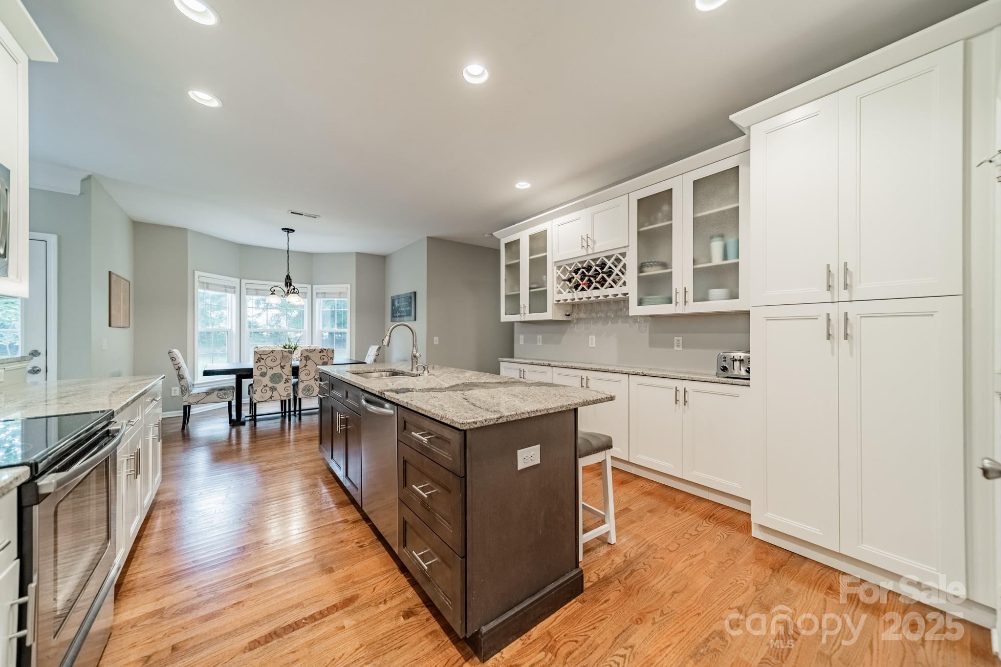 211 Tyndale Court