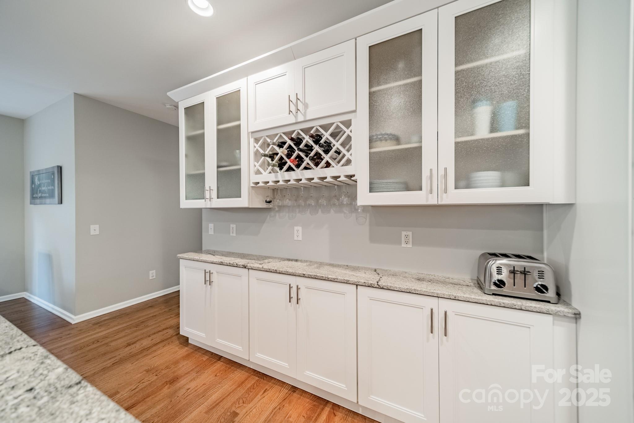 211 Tyndale Court