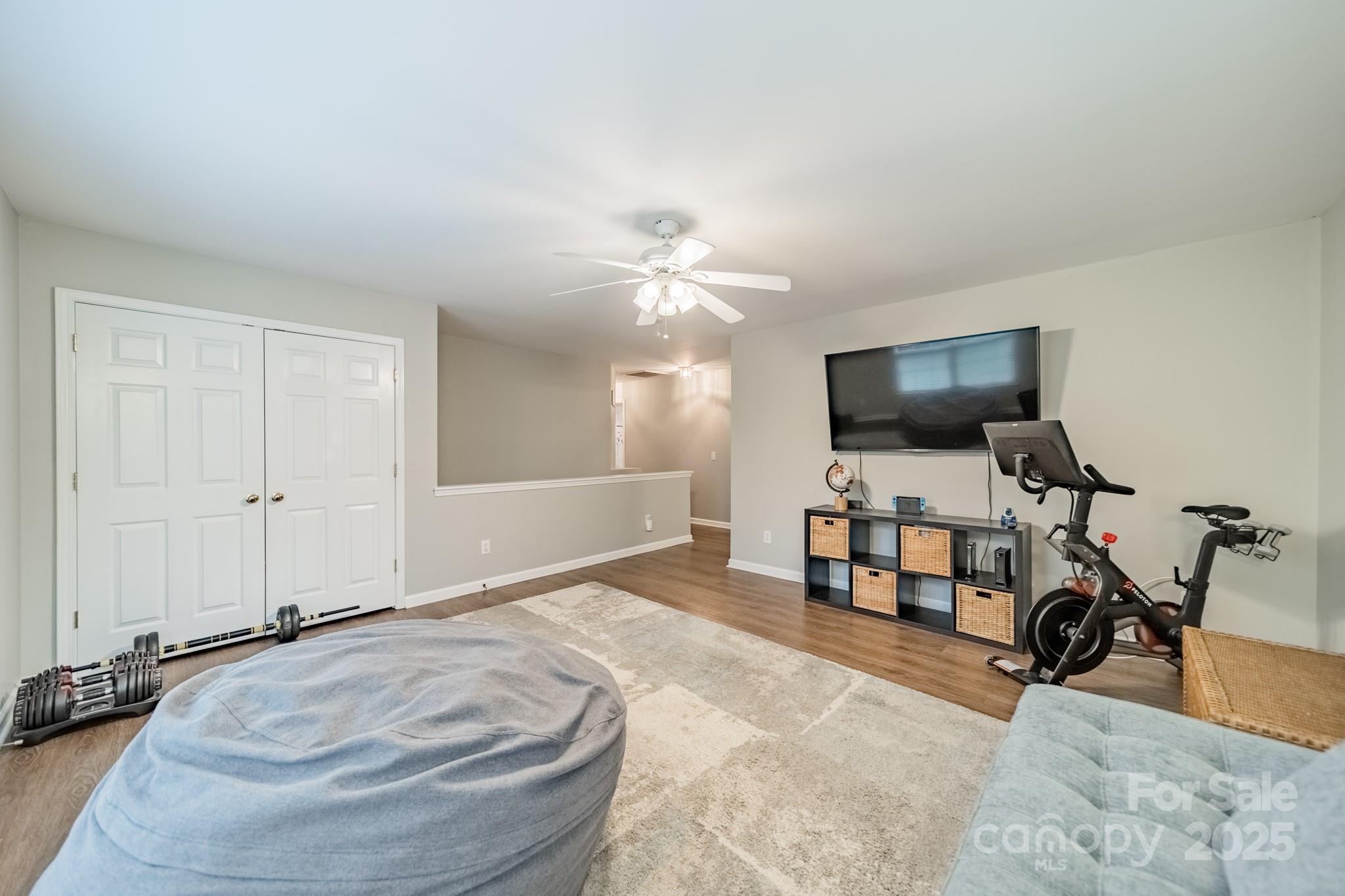 211 Tyndale Court