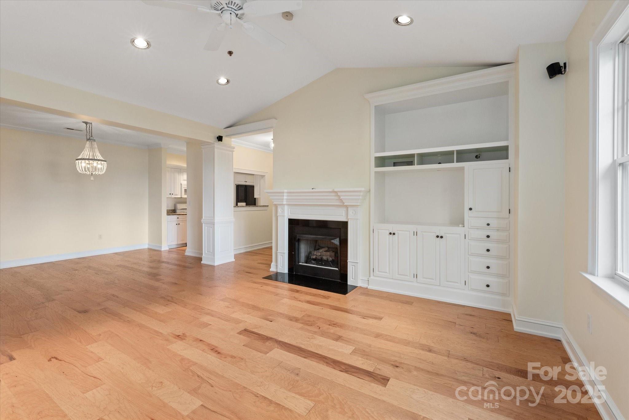 5601 Fairview Road Unit: 11