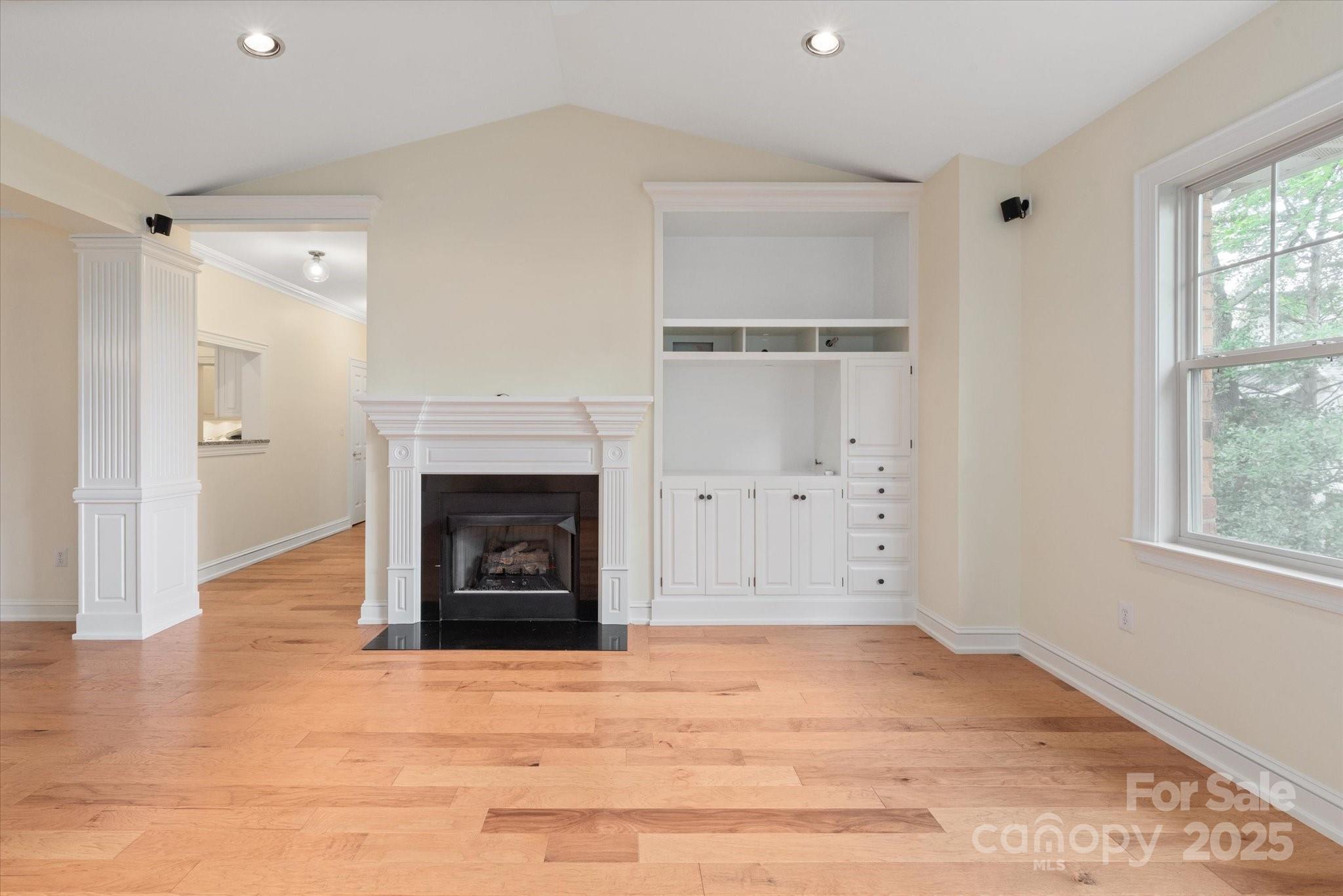 5601 Fairview Road Unit: 11