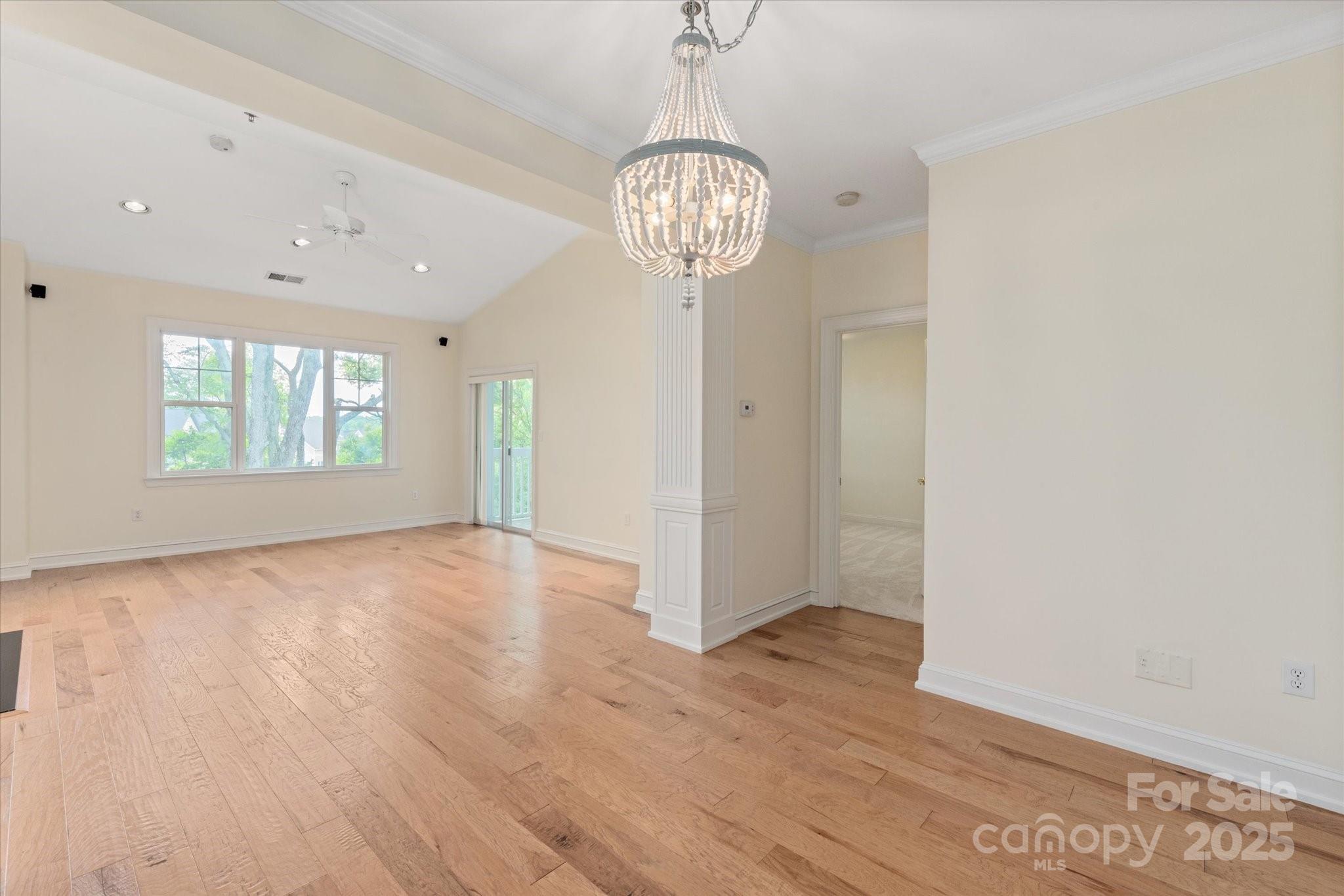 5601 Fairview Road Unit: 11