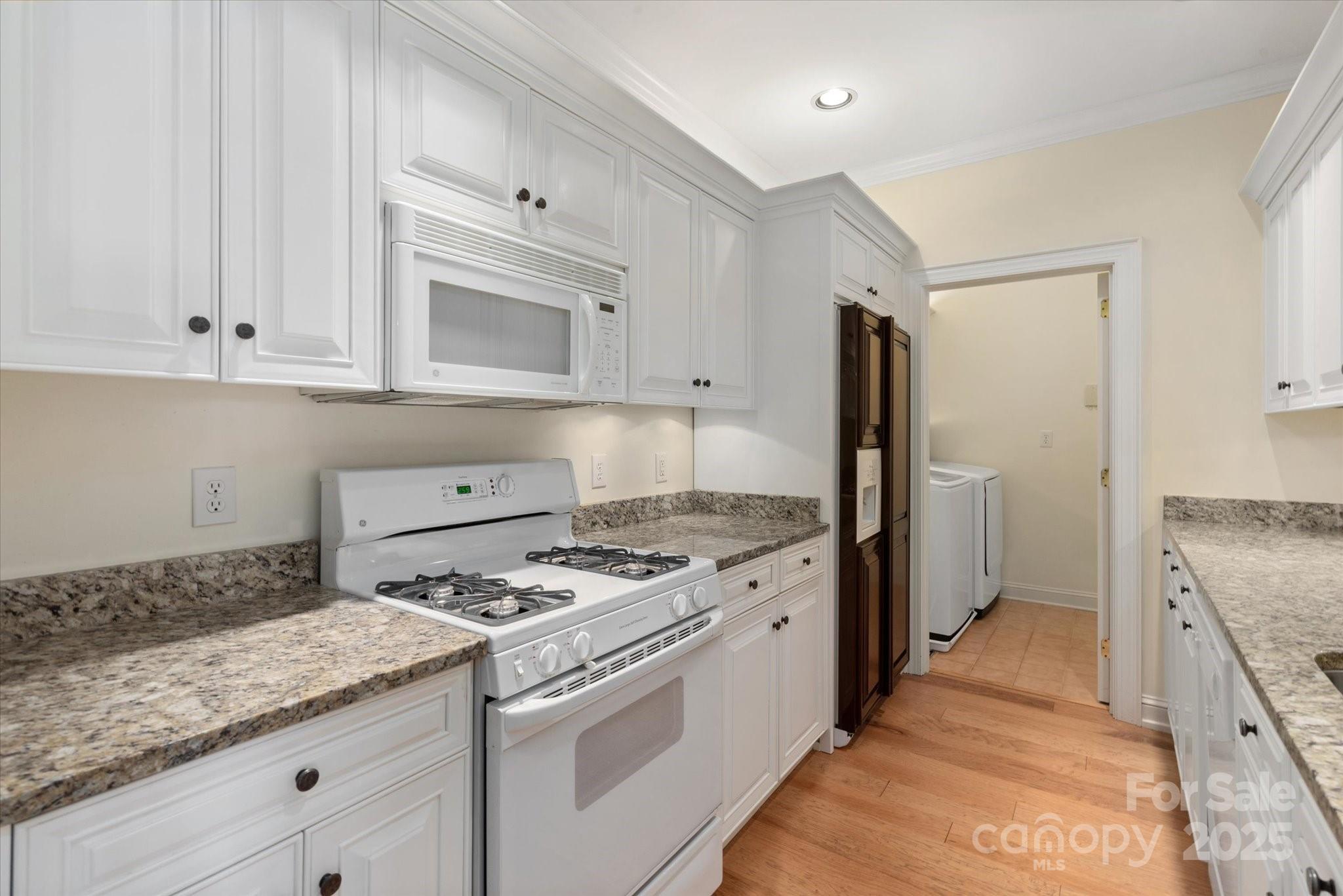 5601 Fairview Road Unit: 11