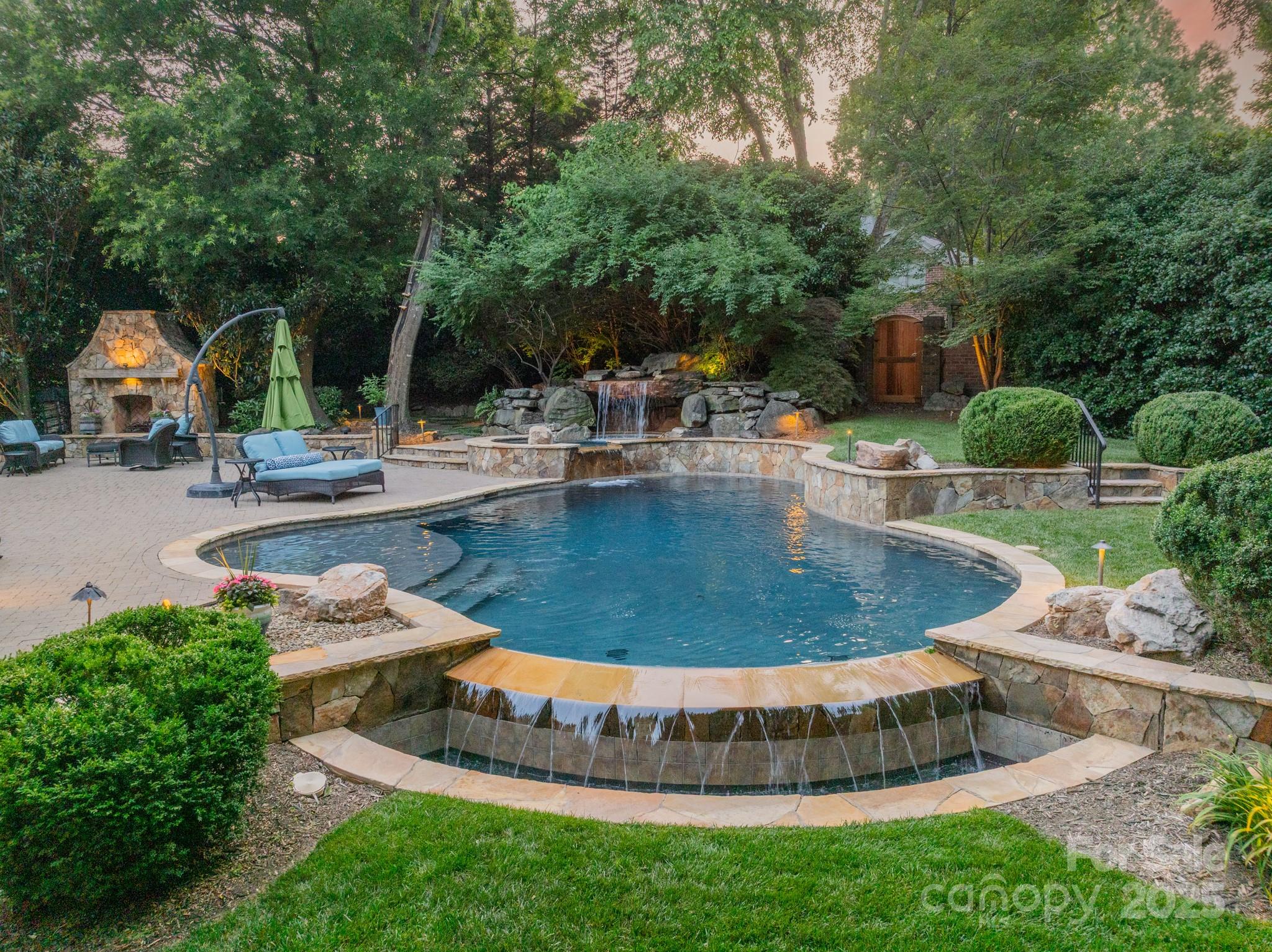 4001 Doves Roost Court