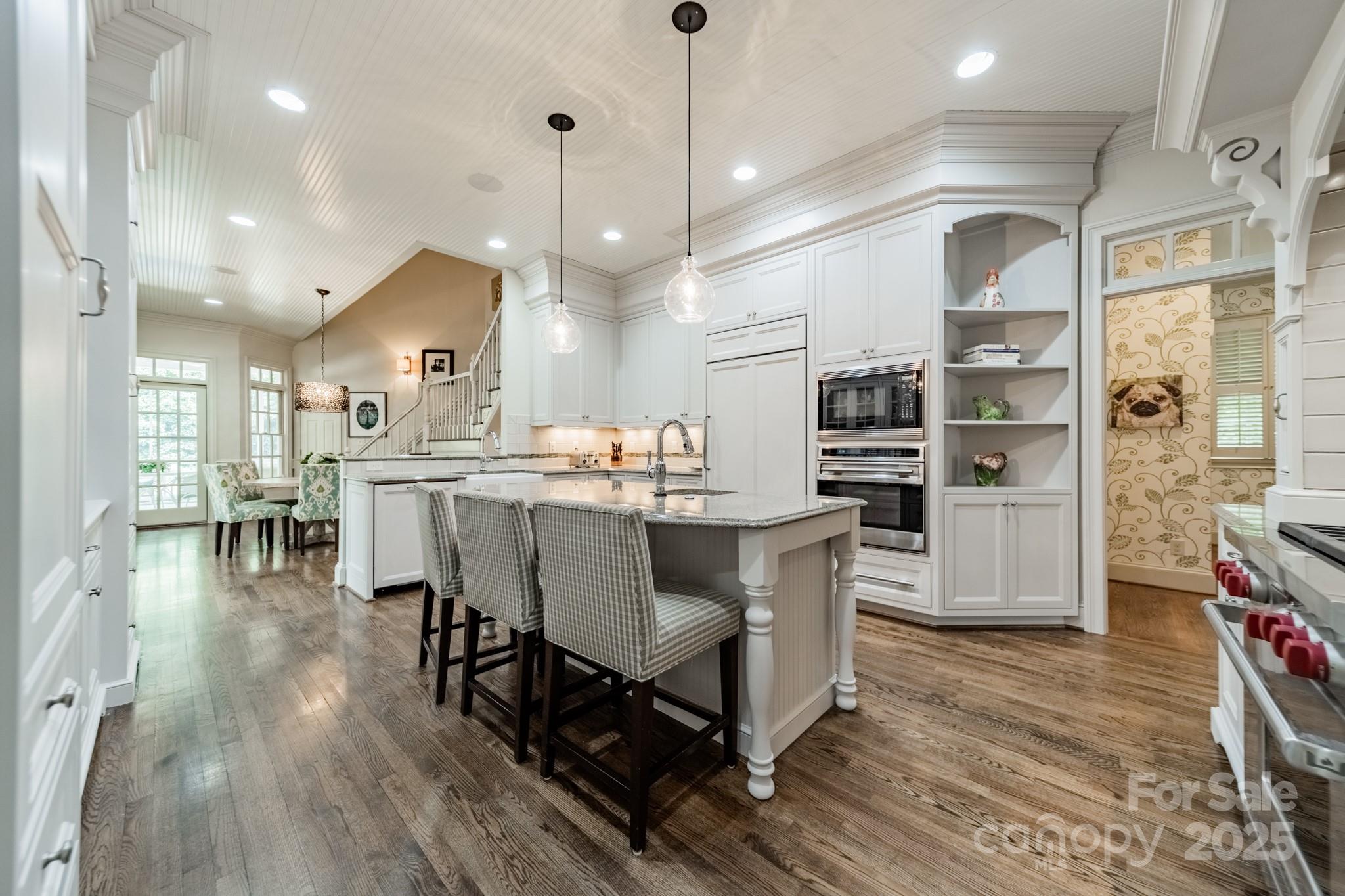4001 Doves Roost Court