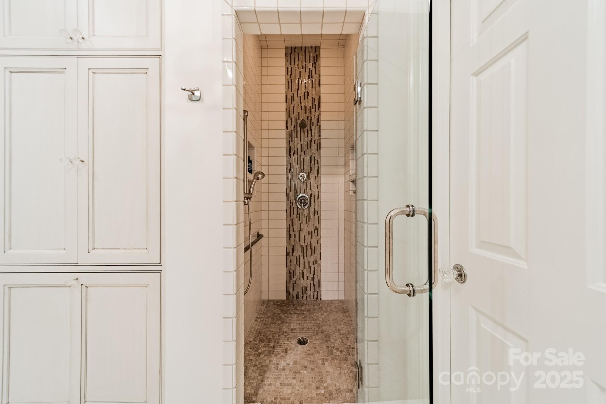 4001 Doves Roost Court