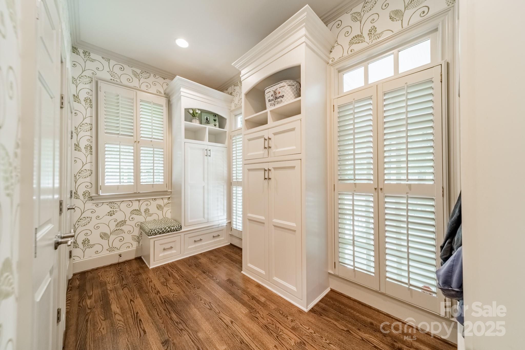 4001 Doves Roost Court