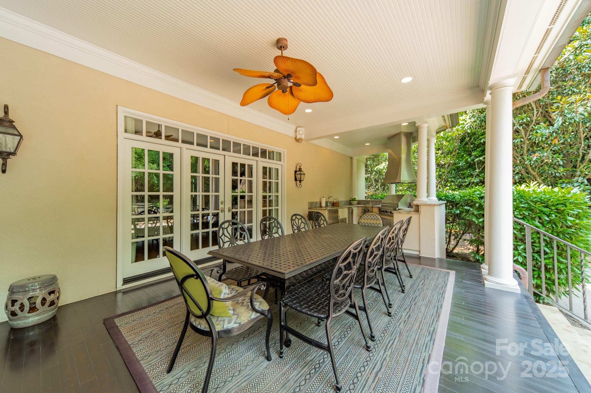 4001 Doves Roost Court