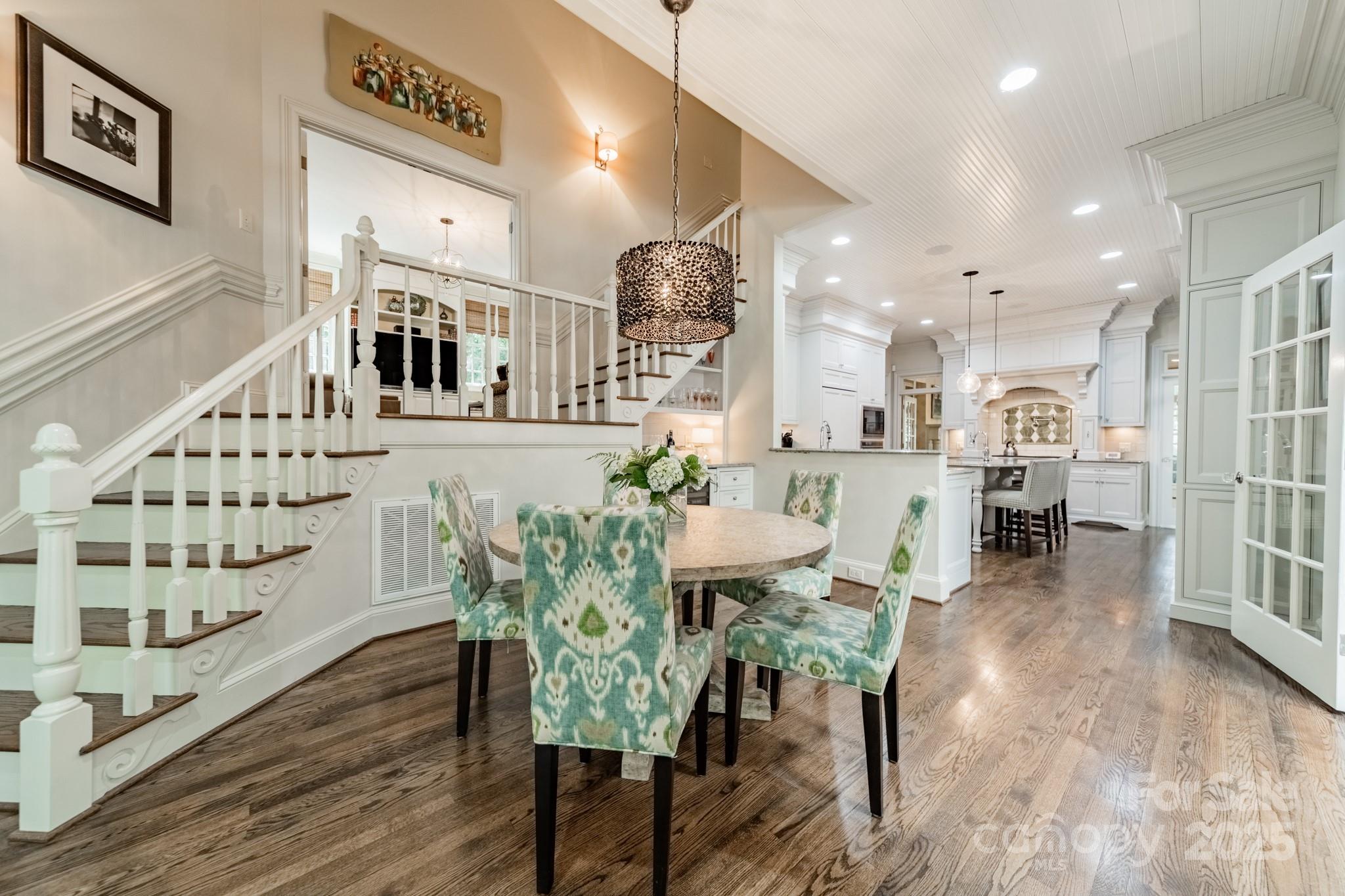 4001 Doves Roost Court