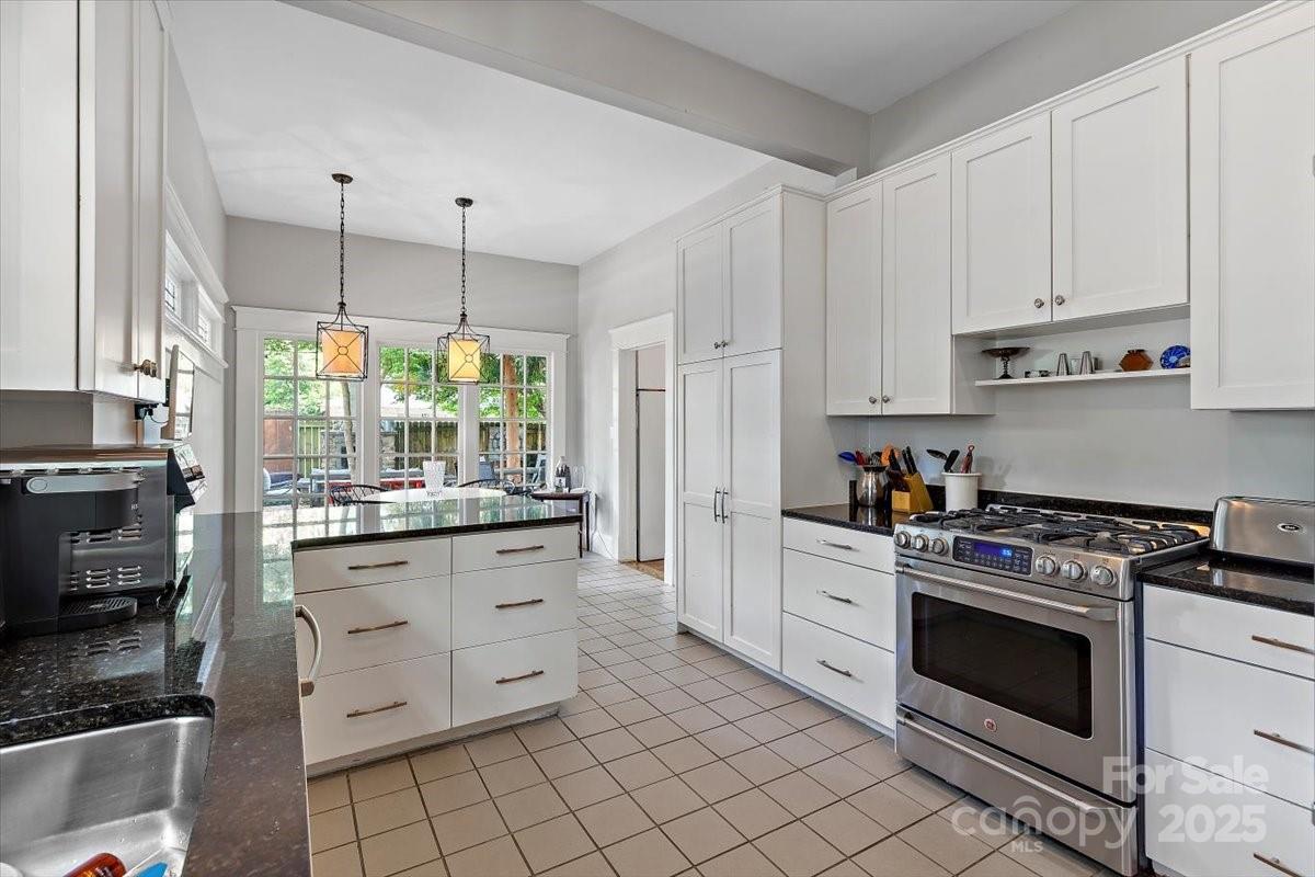 506 Clement Ave