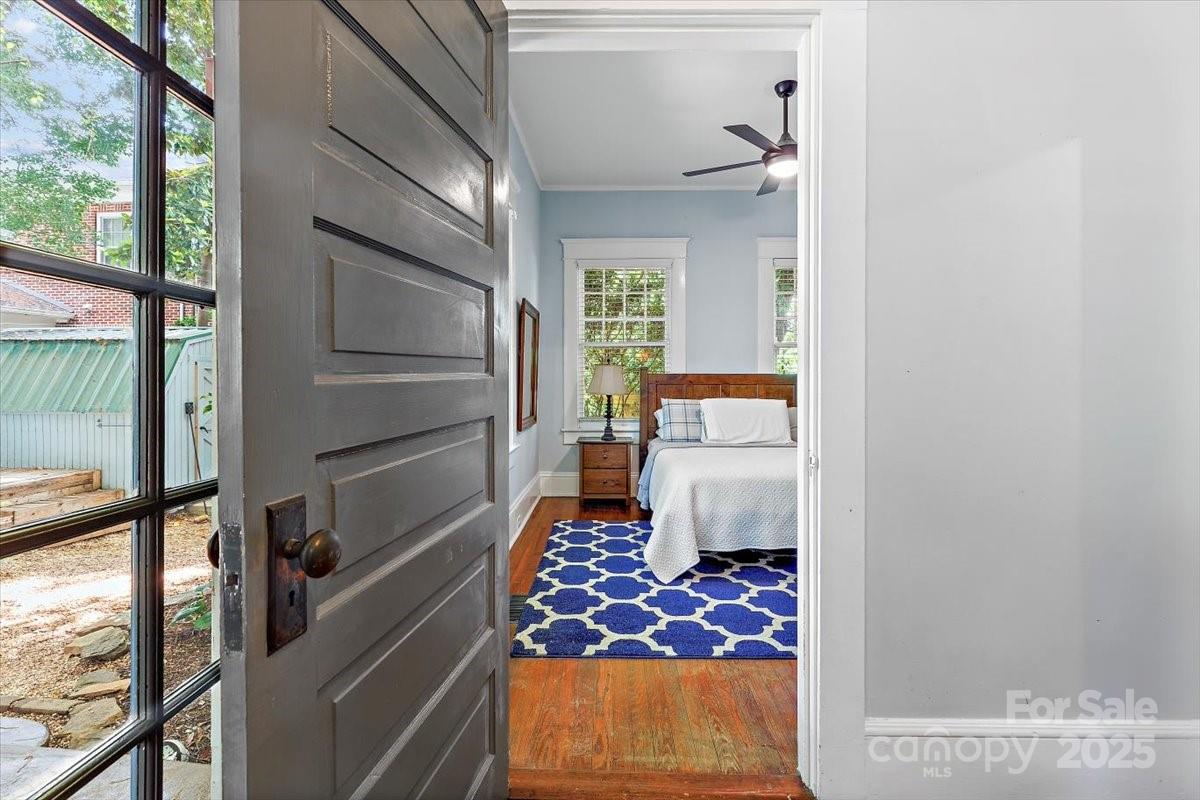 506 Clement Ave