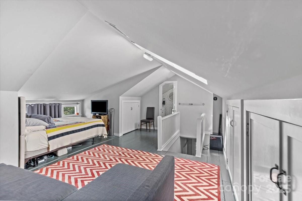 506 Clement Ave