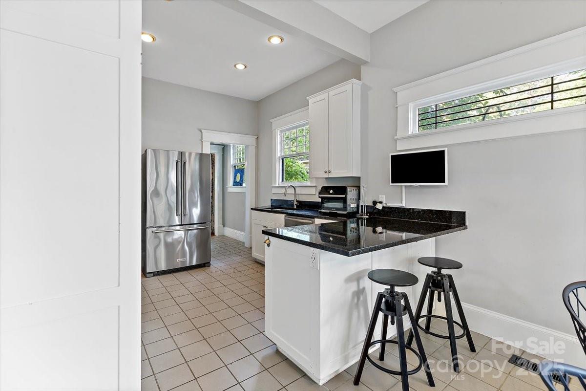 506 Clement Ave