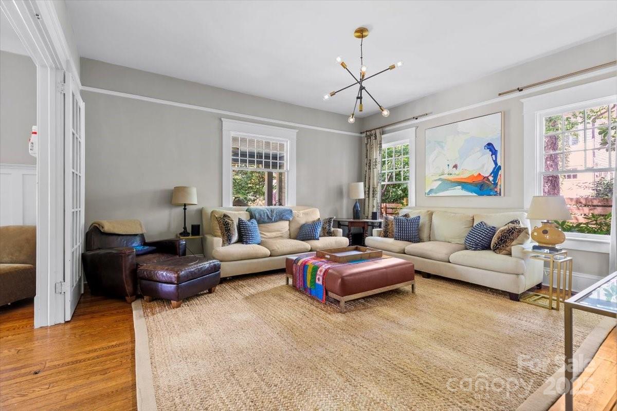 506 Clement Ave