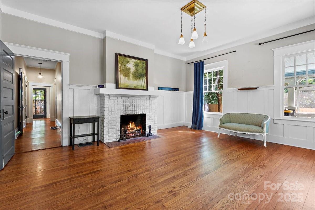 506 Clement Ave