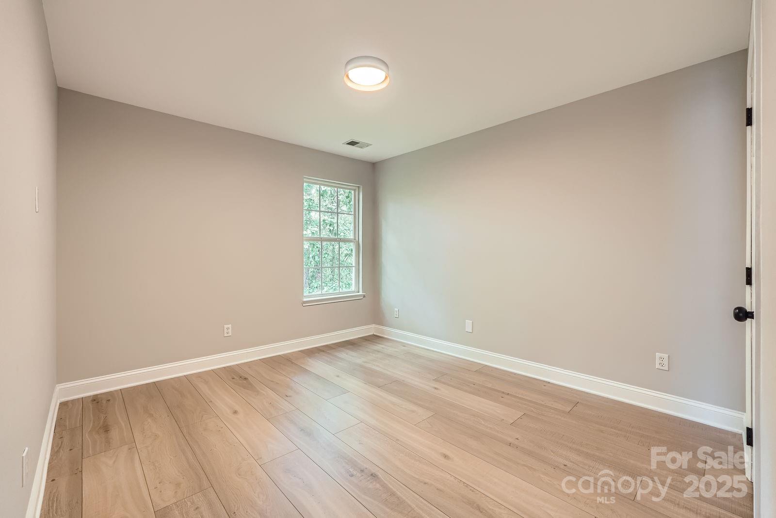 7810 Leisure Lane
