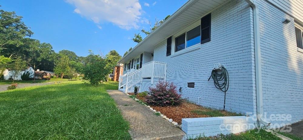 513 Webster Place