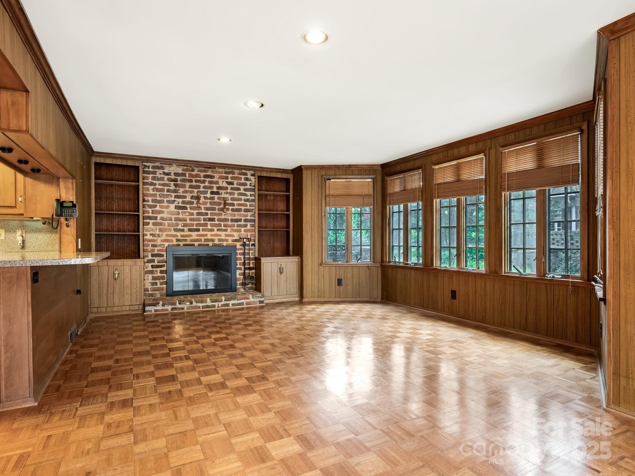 1950 Overhill Road