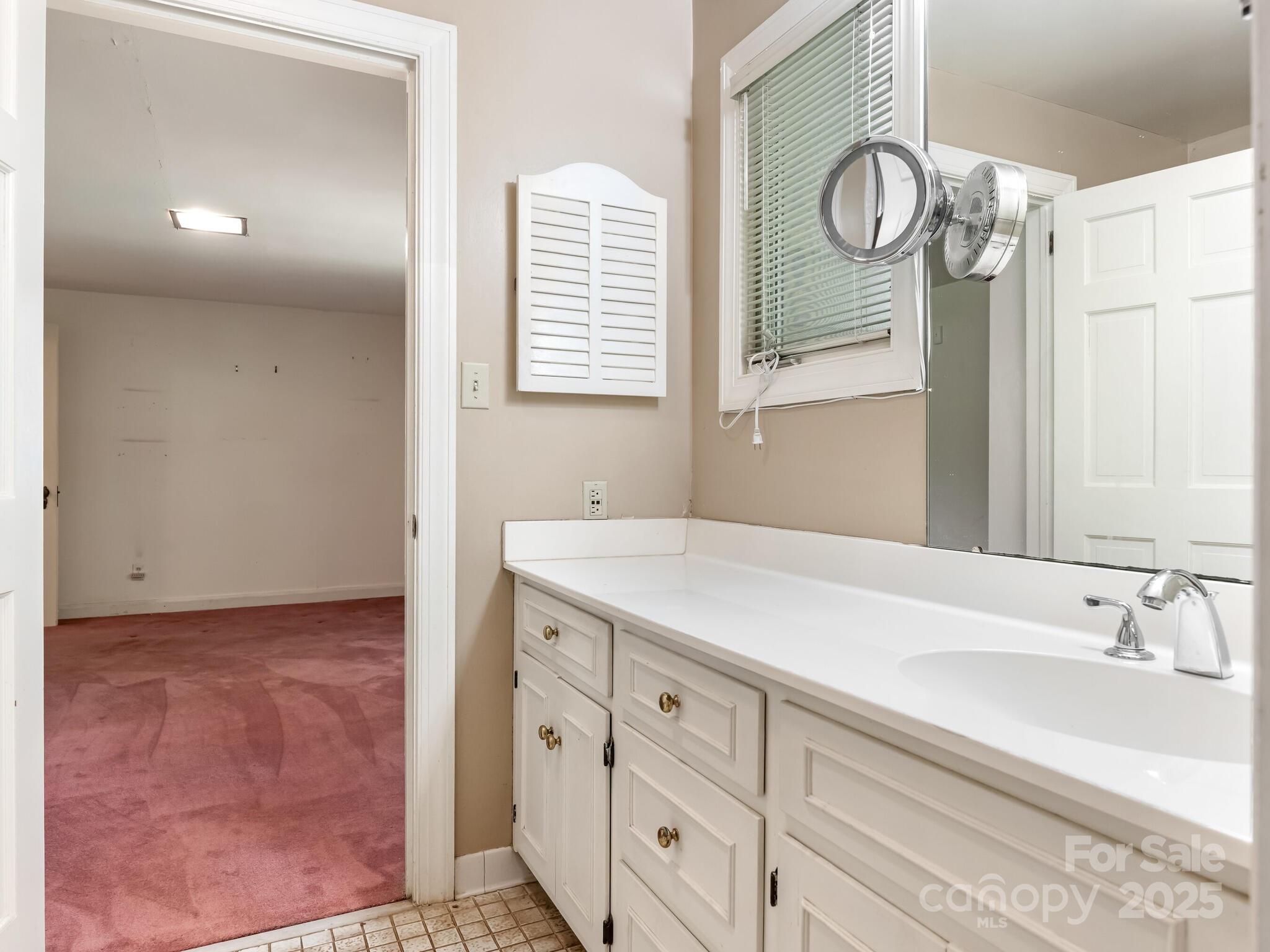 1950 Overhill Road
