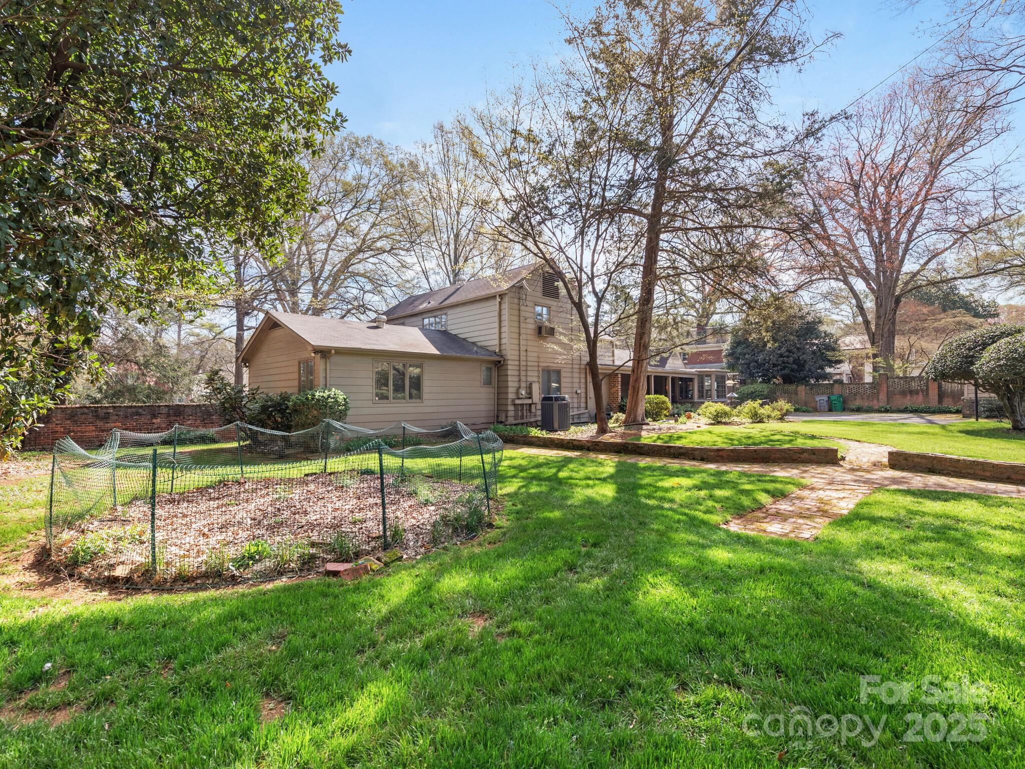 1950 Overhill Road