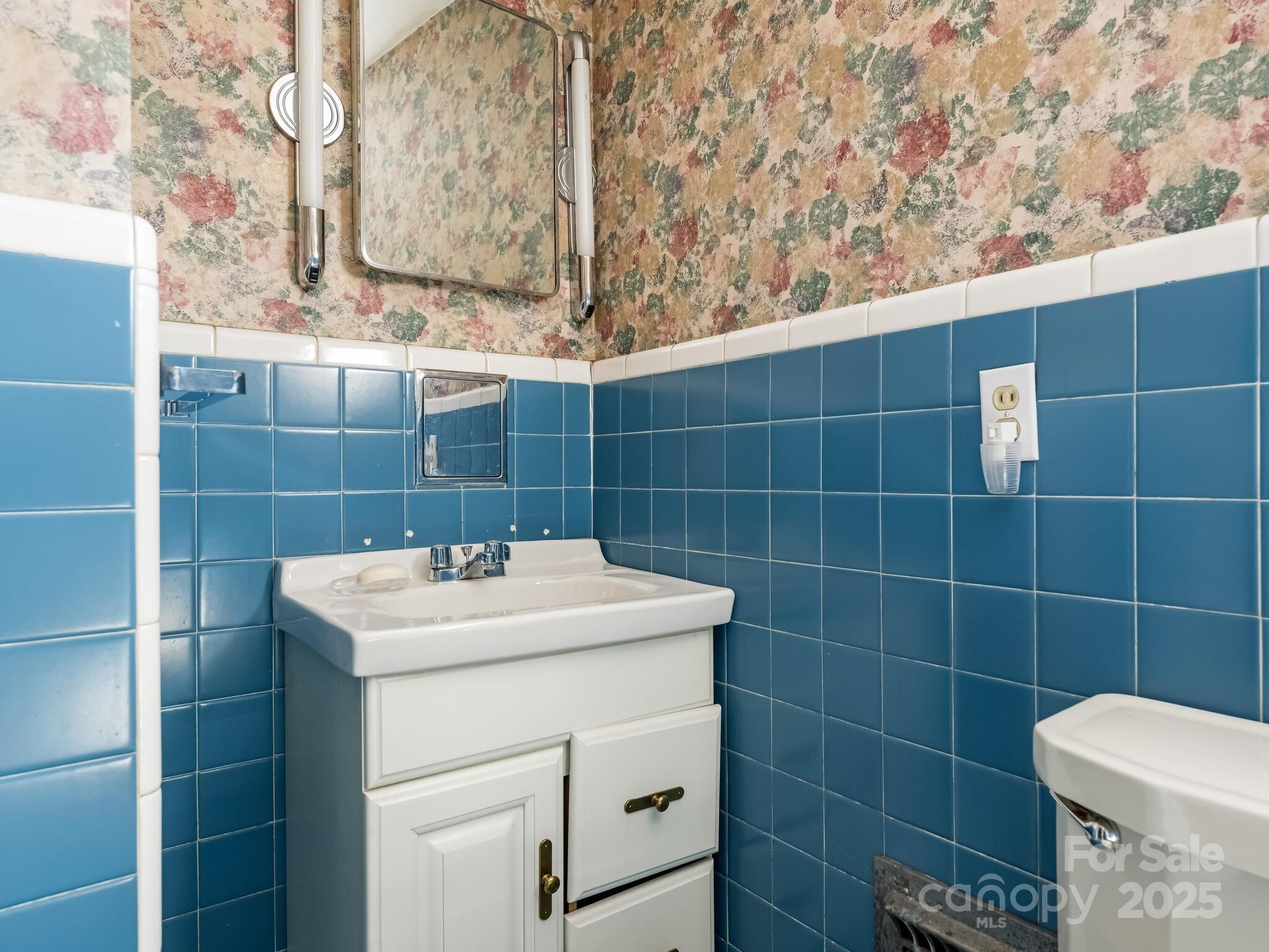 1950 Overhill Road