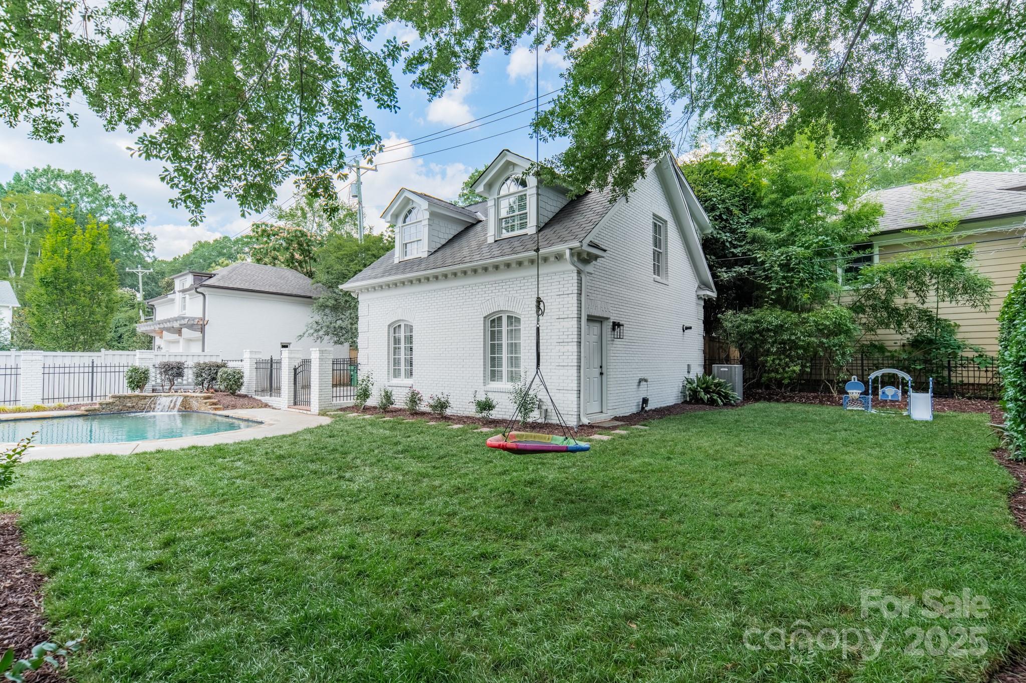 601 Cherokee Road